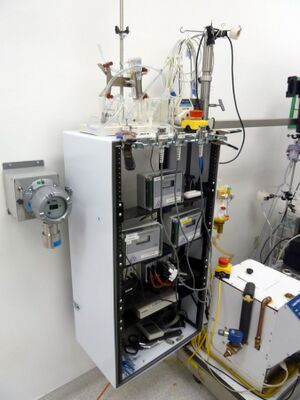 Cryonics-perfusion-equipment.jpg